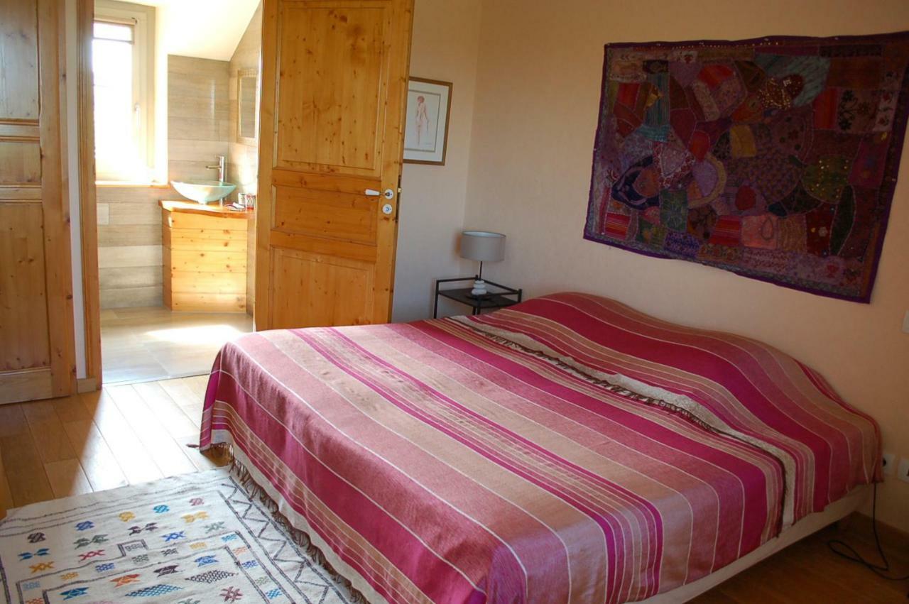 B&B La Maison Des Collines Autour Chambres D'Hotes La Chapelle  Екстер'єр фото